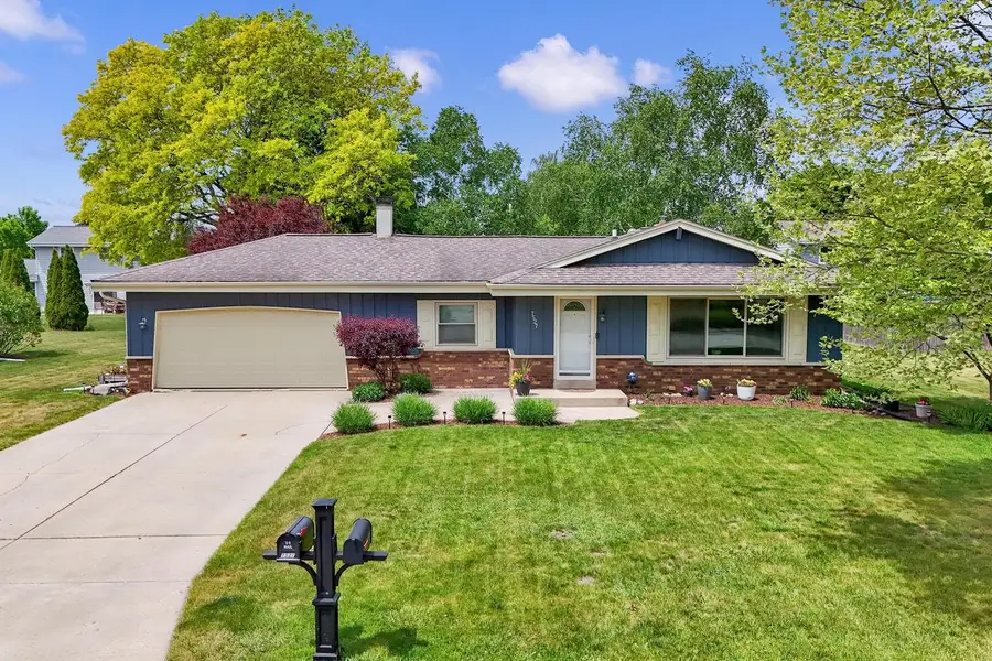 7527 S 73rd STREET, Franklin, WI 53132 - #2