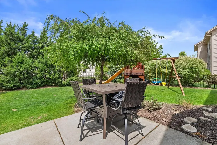 2106 Deer PATH, Waukesha, WI 53189 - #3