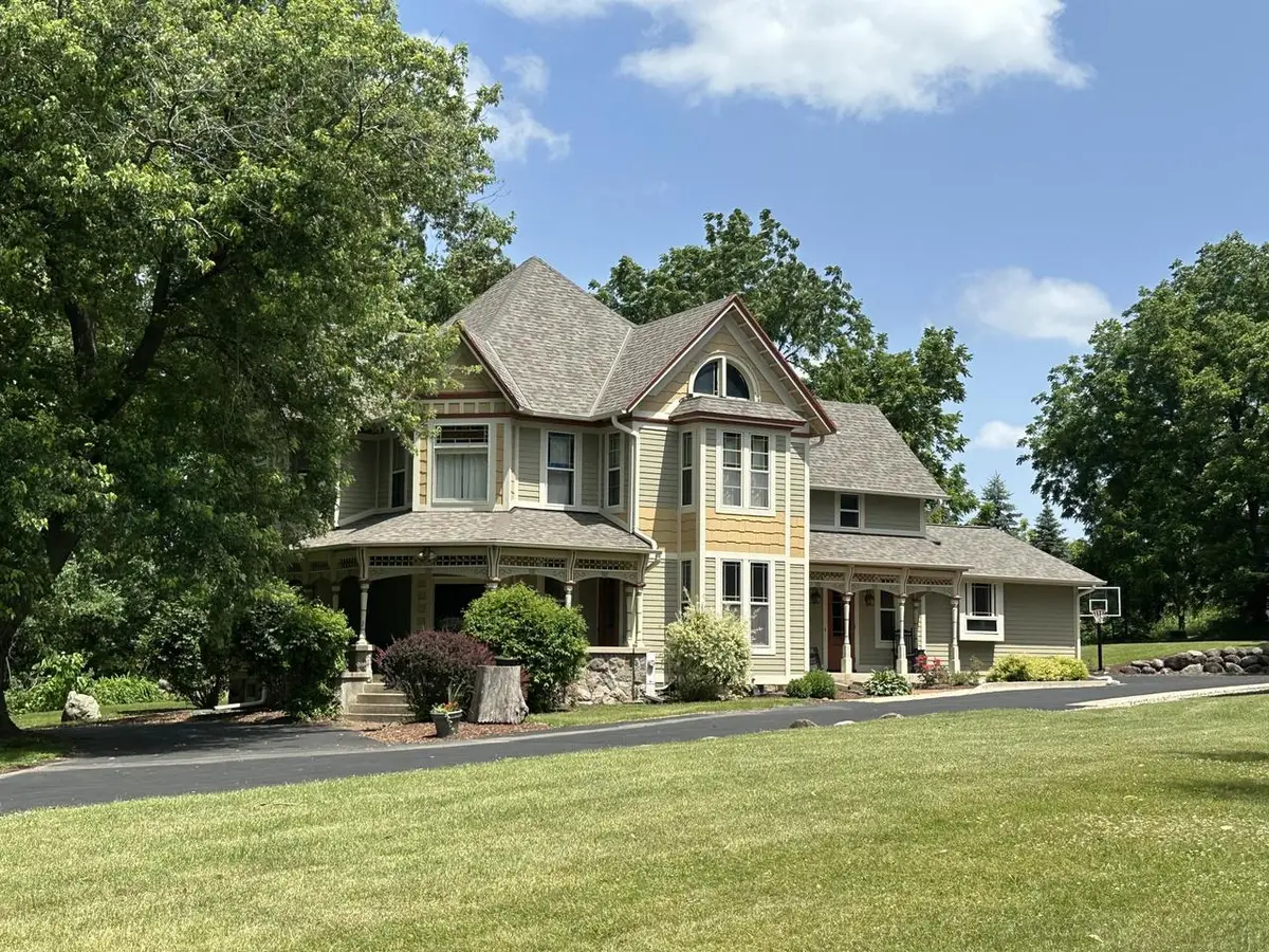 823 E Brandybrook ROAD, Wales, WI 53183 - #1