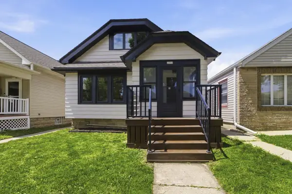 2251 S 73rd STREET, West Allis, WI 53219