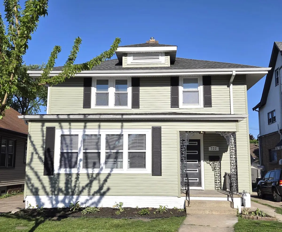 732 Arthur AVENUE, Racine, WI 53405 - #1