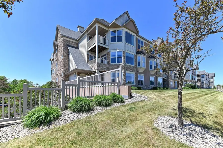 6995 S Riverwood BOULEVARD #S-202, Franklin, WI 53132 - #2