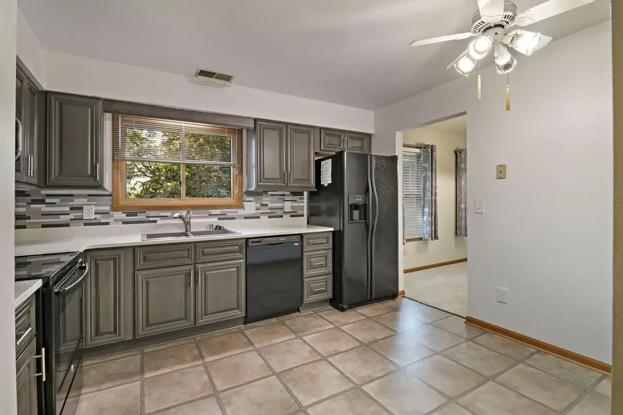 5509 Cambridge LANE #6, Mount Pleasant, WI 53406 - #3