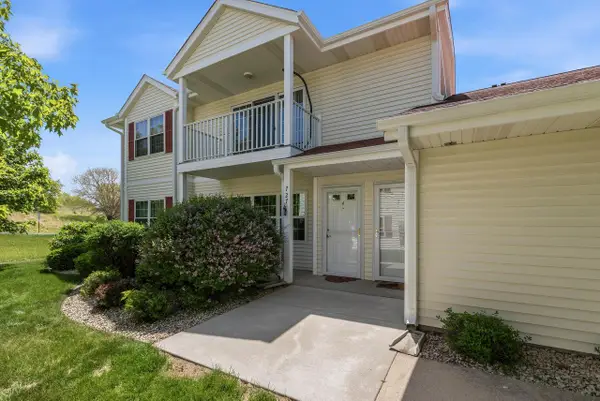 727 Wood River COURT #4, West Bend, WI 53095