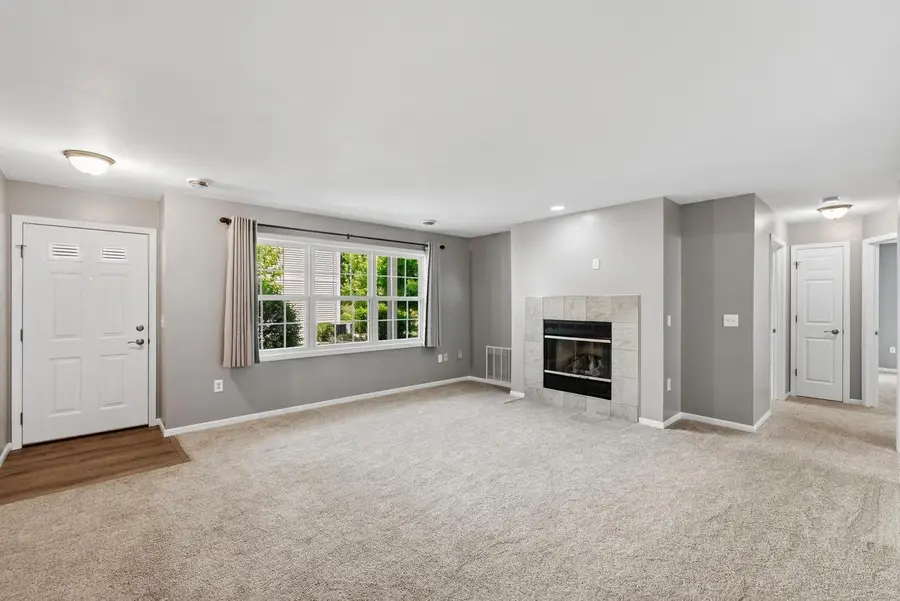 727 Wood River COURT #4, West Bend, WI 53095 - #3