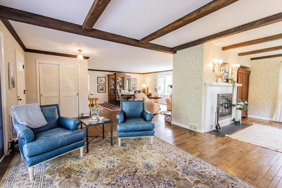 820 Madera CIRCLE, Elm Grove, WI 53122 - #3