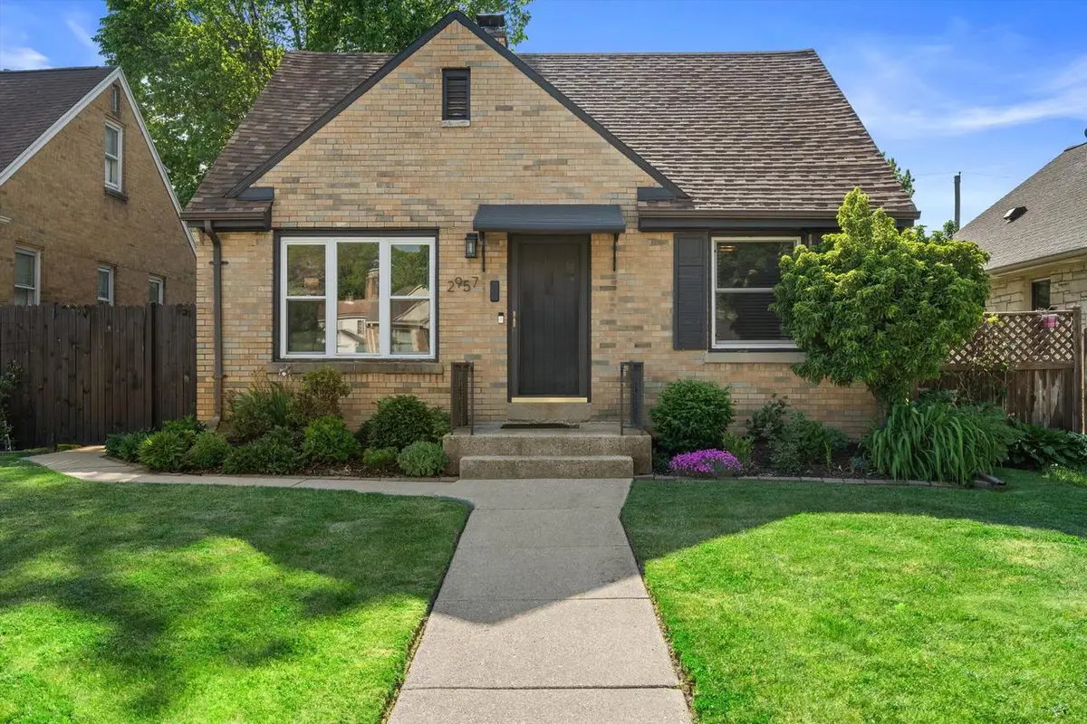 2957 N 84th STREET, Milwaukee, WI 53222 - #1