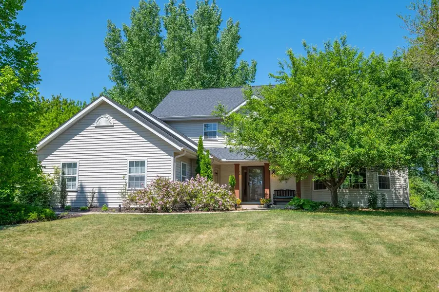 412 E Red Pine CIRCLE, Dousman, WI 53118 - #2