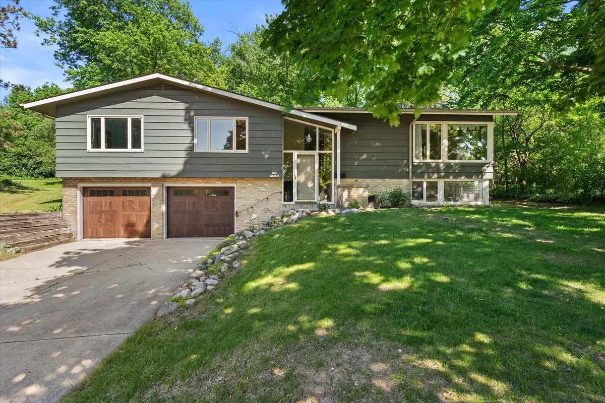 N89W17089 Highland COURT, Menomonee Falls, WI 53051 - #1