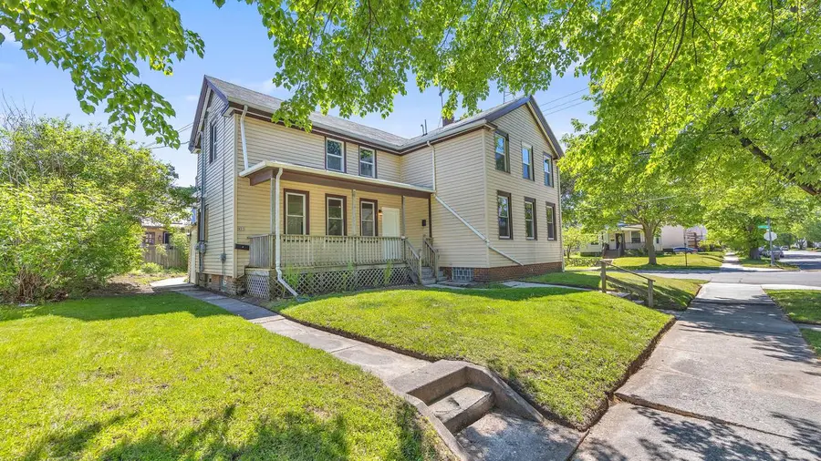 933 St Clair AVENUE, Sheboygan, WI 53081 - #3