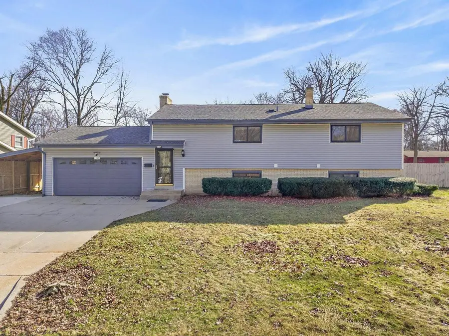 1819 W MALLORY AVENUE, Milwaukee, WI 53221 - #2