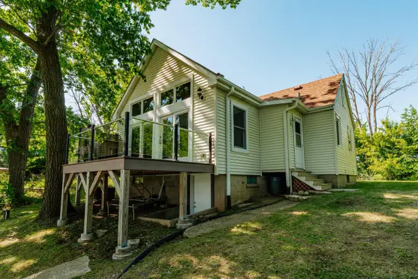 34639 Elm STREET, Summit, WI 53066
