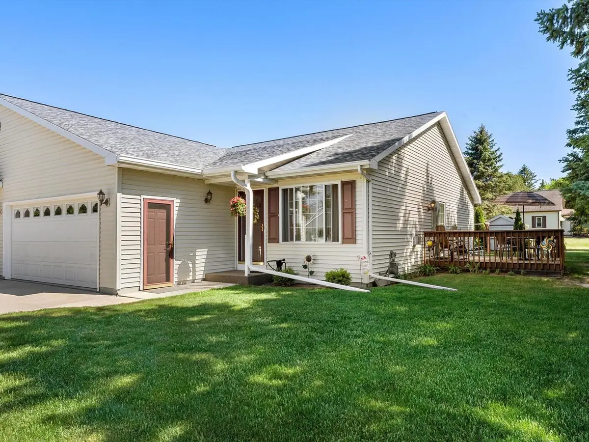 801 Mockingbird LANE, Plymouth, WI 53073 - #1