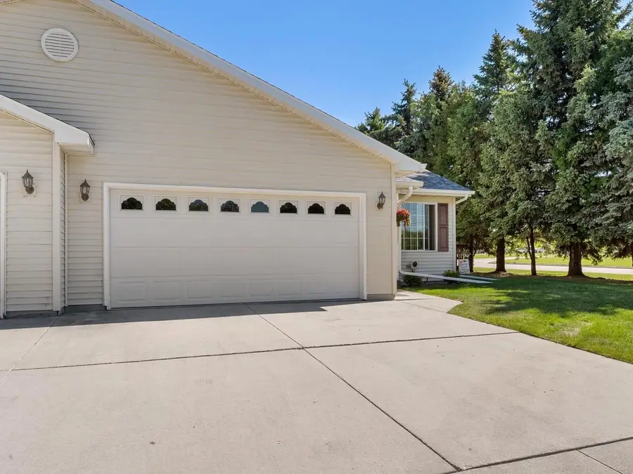 801 Mockingbird LANE, Plymouth, WI 53073 - #3
