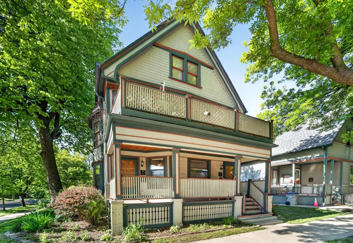203 W Lloyd STREET #203, Milwaukee, WI 53212 - #1