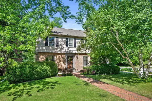 6175 N Kent AVENUE, Whitefish Bay, WI 53217