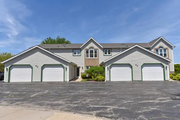 65 Stacy Lynn LANE #B, Hartford, WI 53027