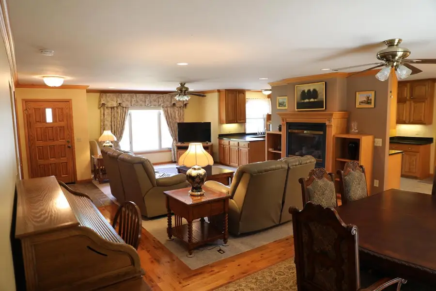 W277S8810 Lakeside DRIVE, Mukwonago, WI 53149 - #2