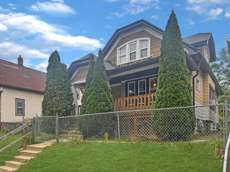 2914 N 30th STREET, Milwaukee, WI 53210 - #3