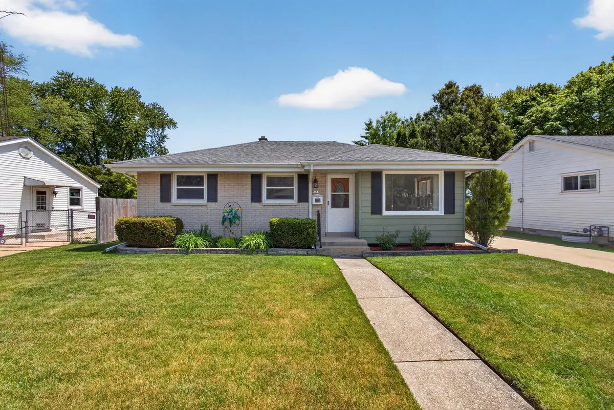 3633 Regency DRIVE, Racine, WI 53402 - #1