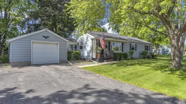 860 Forest AVENUE, Fond Du Lac, WI 54935