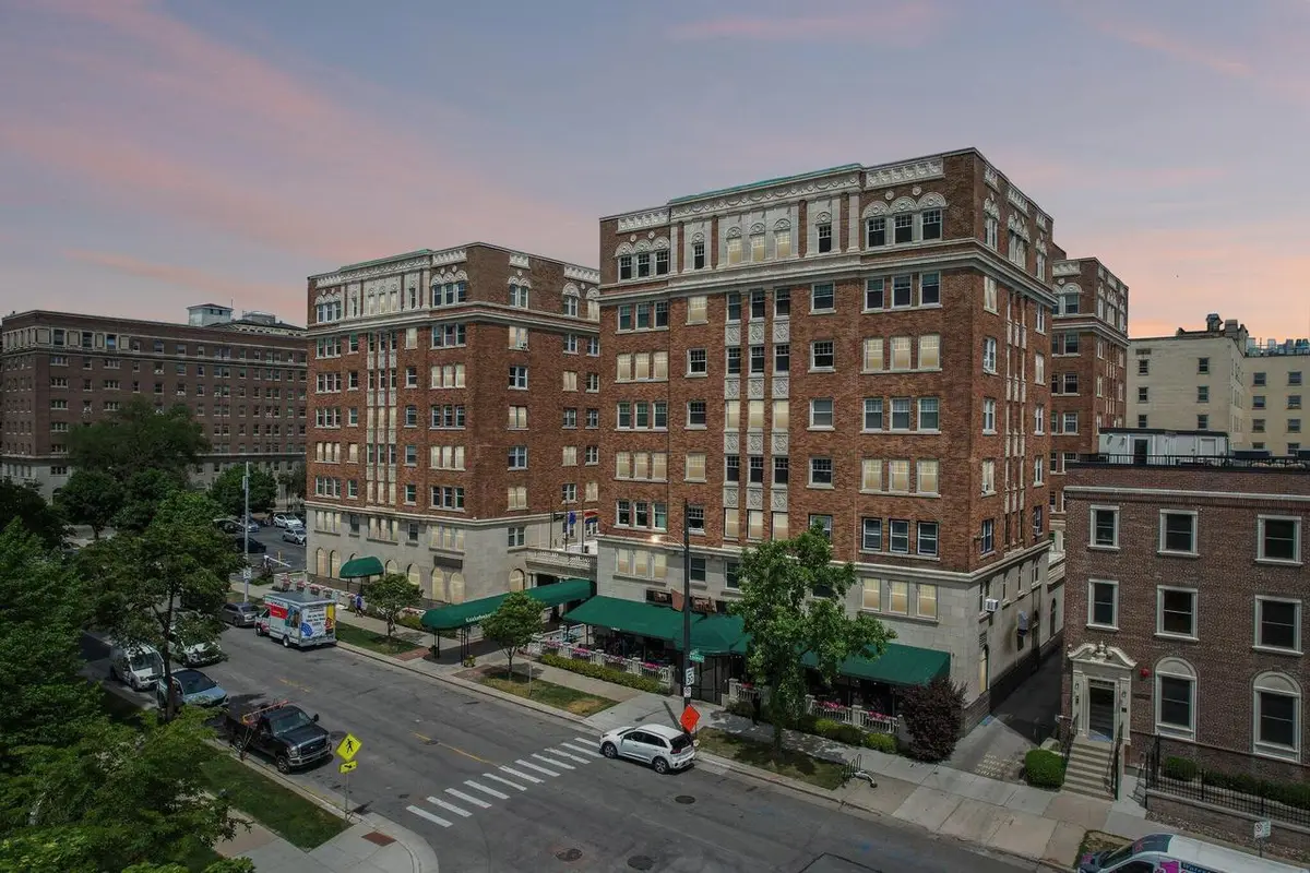1028 E Juneau AVENUE #825-26, Milwaukee, WI 53202 - #1