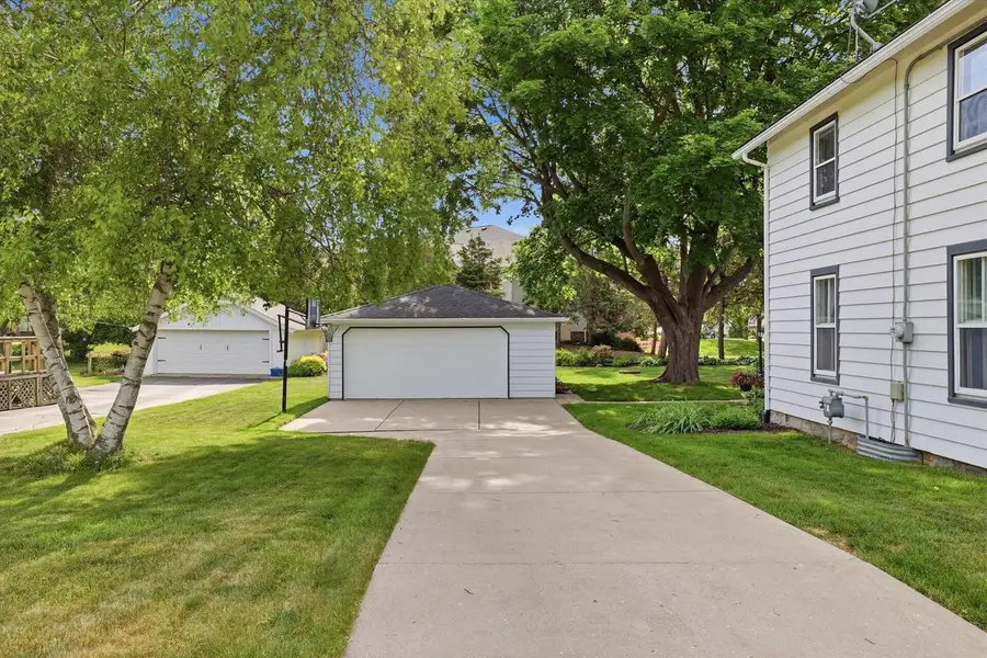 354 Prospect AVENUE, Hartland, WI 53029 - #2