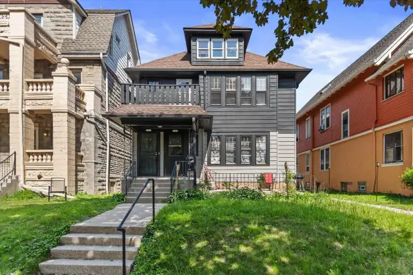 2960 N Maryland AVENUE #2962, Milwaukee, WI 53211