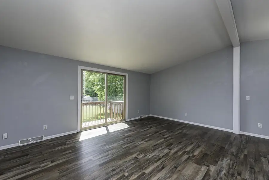 10404 268 AVENUE, Trevor, WI 53179 - #2