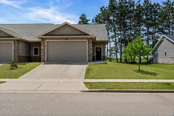 1816 Prairie PLACE, Holmen, WI 54636