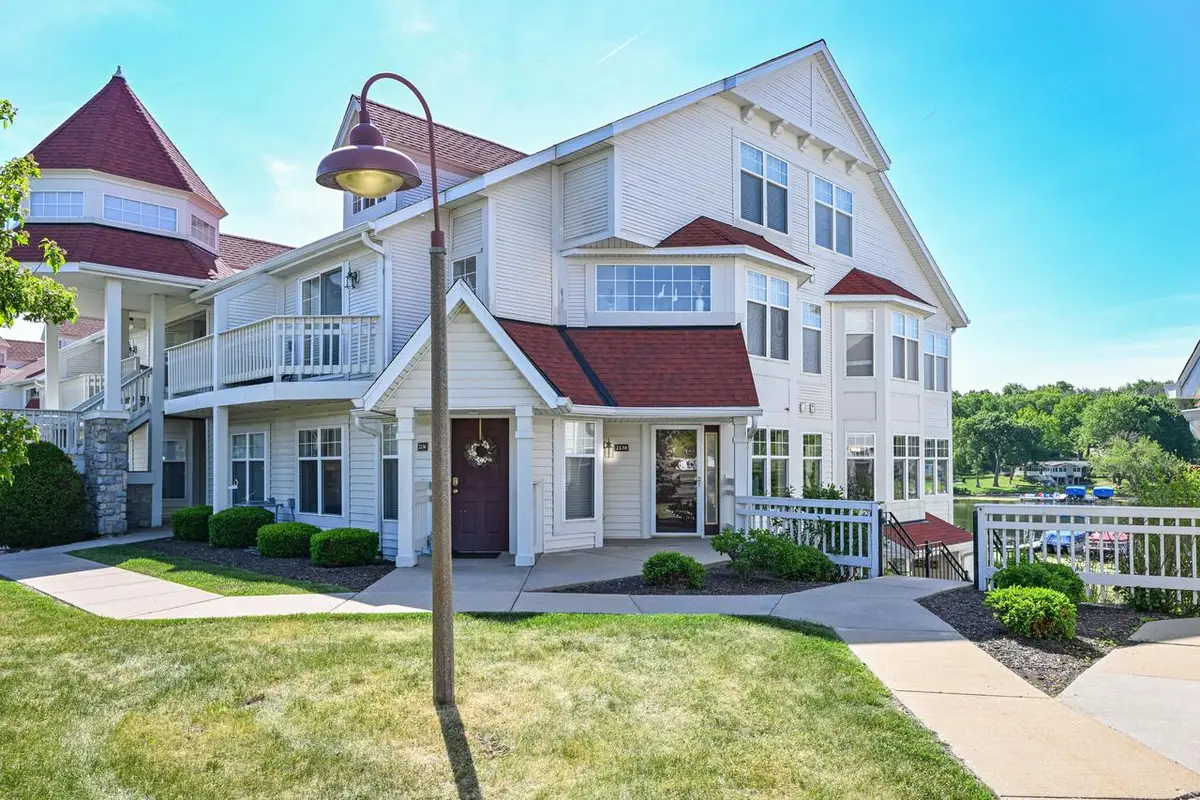 2138 Landings LANE, Delavan, WI 53115 - #1