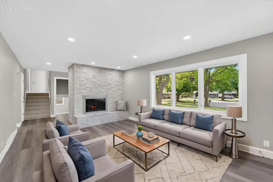 250 W Suburban COURT, Fox Point, WI 53217 - #3