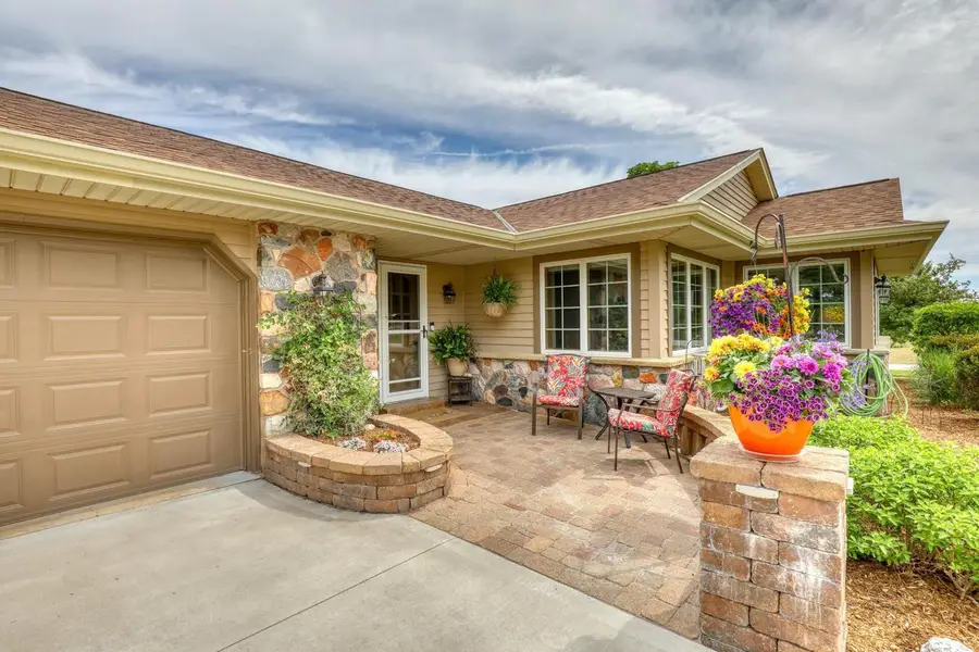 6715 Alpine DRIVE, West Bend, WI 53090 - #2