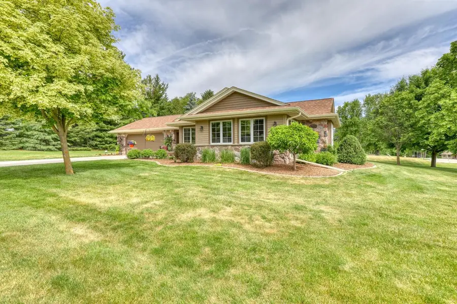 6715 Alpine DRIVE, West Bend, WI 53090 - #3