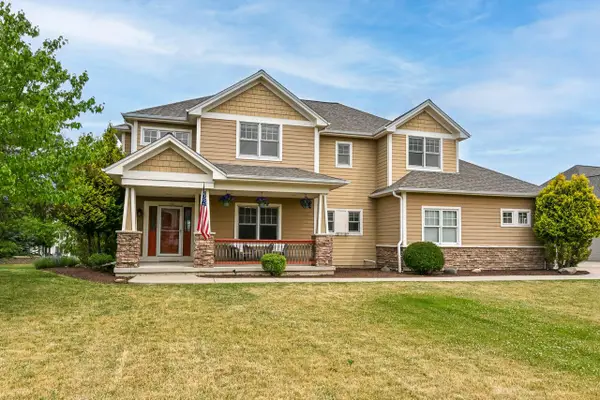 533 Majestic View LANE, Oconomowoc, WI 53066