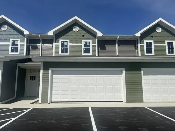 216 Settlers DRIVE, Jefferson, WI 53549