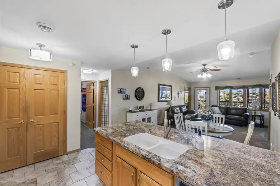 273 Oconomowoc PARKWAY, Oconomowoc, WI 53066 - #3