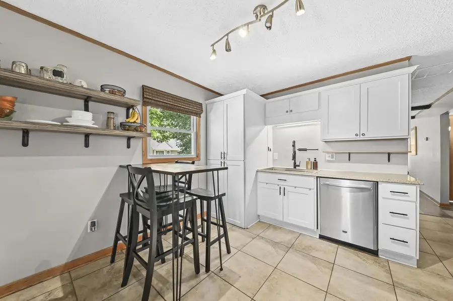 2115 Oaklawn AVENUE, Waukesha, WI 53188 - #3