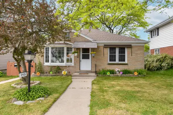 2426 5th AVENUE, South Milwaukee, WI 53172