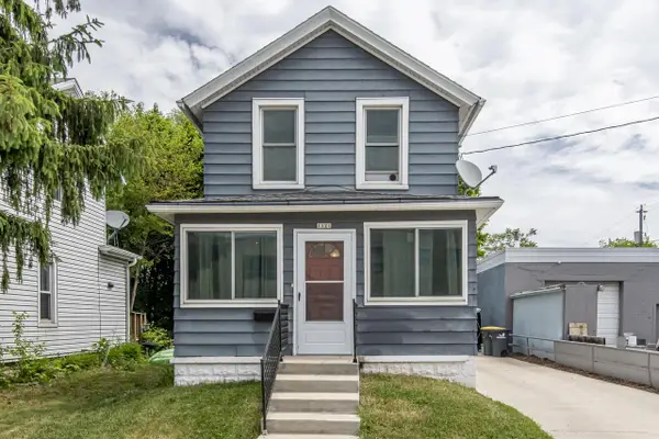 1121 Adams STREET, Waukesha, WI 53186