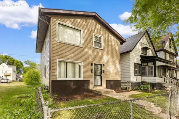 3270 N 11th STREET, Milwaukee, WI 53206