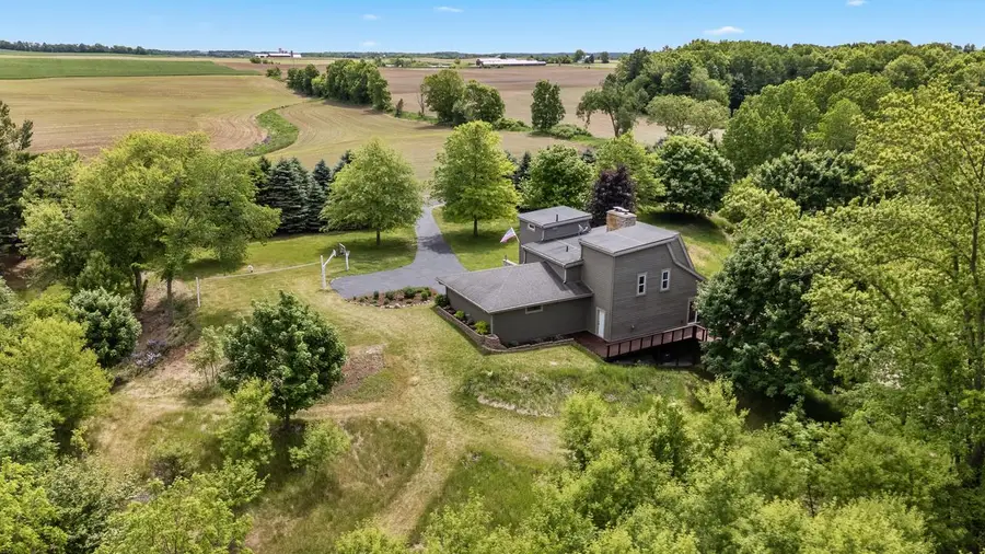 2953 Kettle Moraine ROAD, Hartford, WI 53027 - #2