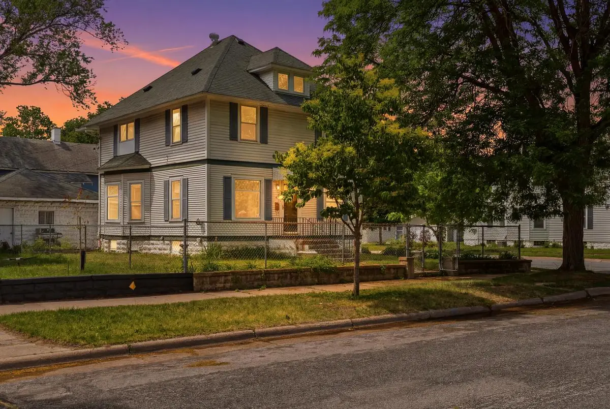 1453 Charles STREET, La Crosse, WI 54603 - #1