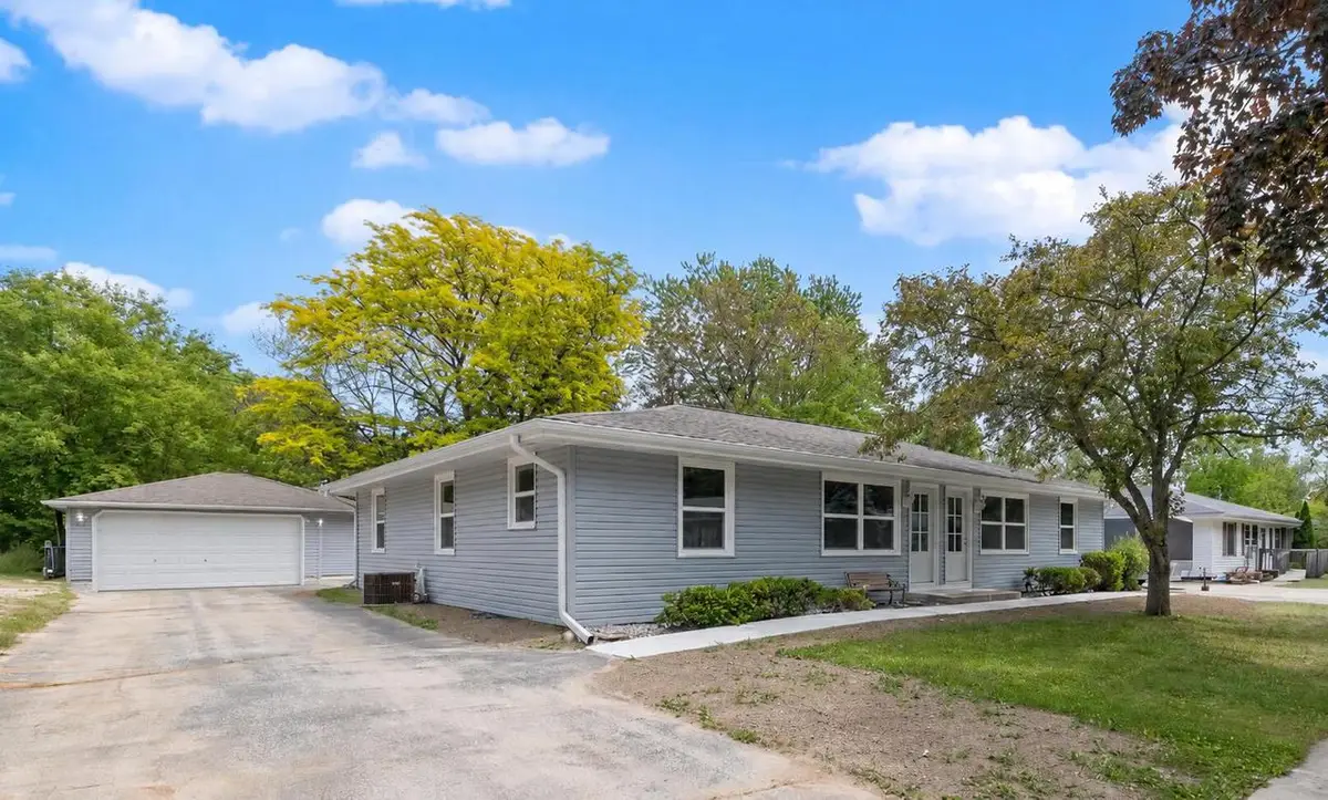 513 Bender ROAD #515, West Bend, WI 53090 - #1