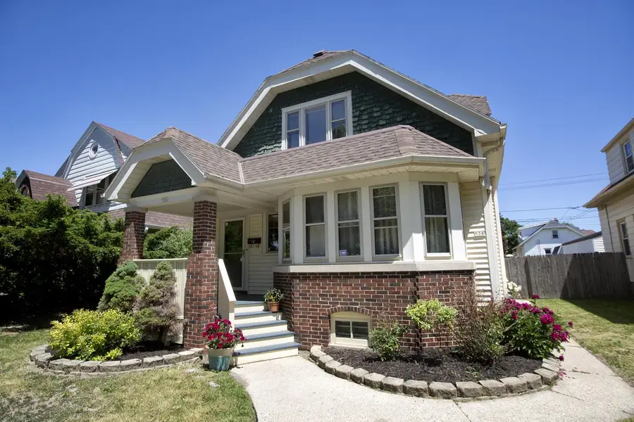 936 S 77th STREET, Milwaukee, WI 53214 - #2