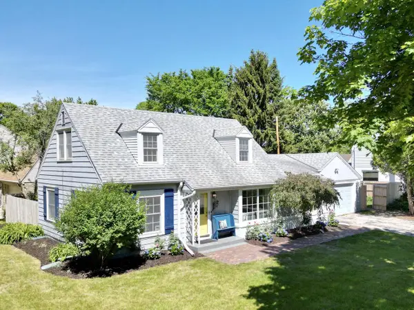 8305 N Whitney ROAD, Fox Point, WI 53217