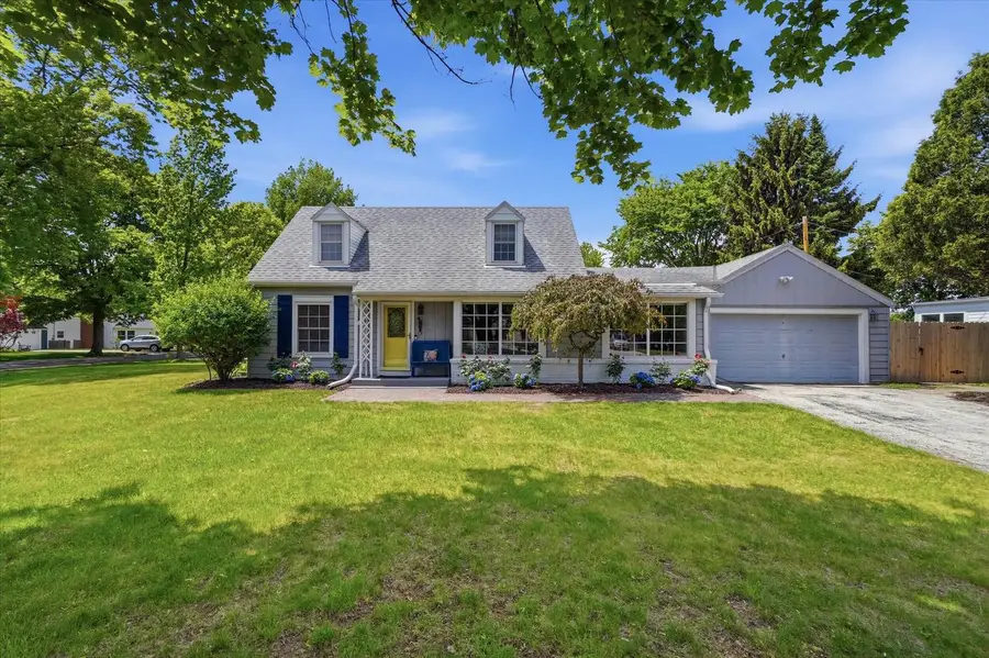 8305 N Whitney ROAD, Fox Point, WI 53217 - #2