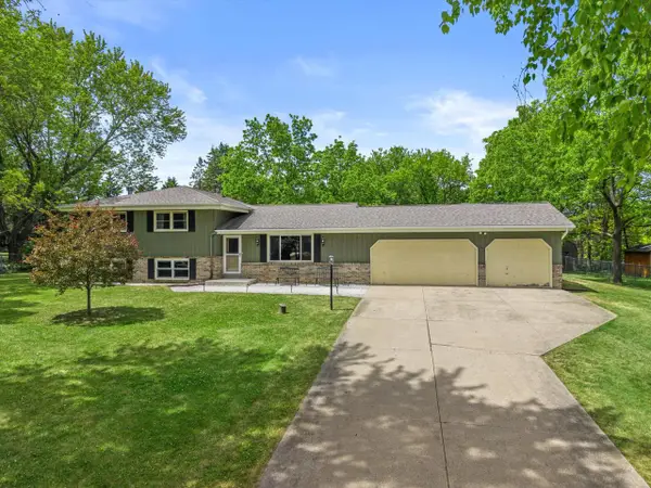 S69W22340 Sonoma WAY, Big Bend, WI 53103