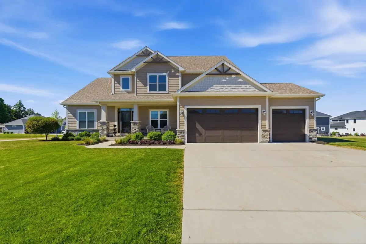 1152 W Sunrise PASS, Oak Creek, WI 53154 - #1