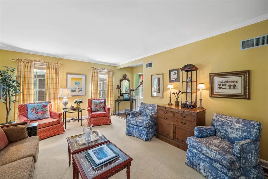 4919 N Diversey BOULEVARD, Whitefish Bay, WI 53217 - #2
